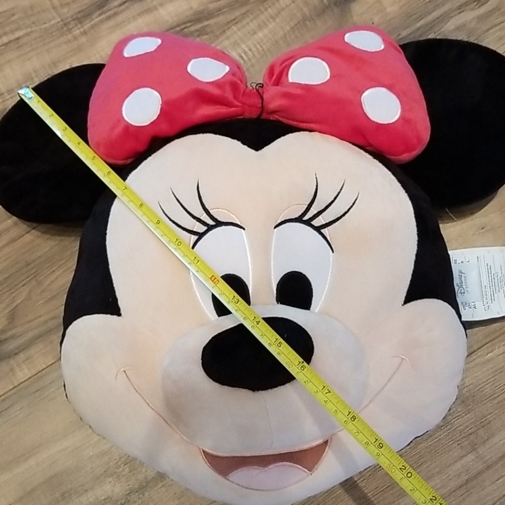 Minnie Mouse Stuffies! - Picture 6 of 7